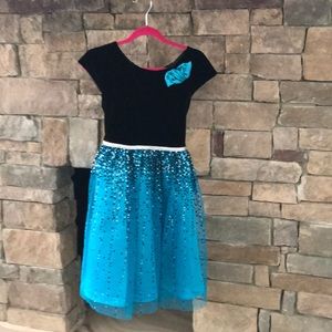Girls dress
